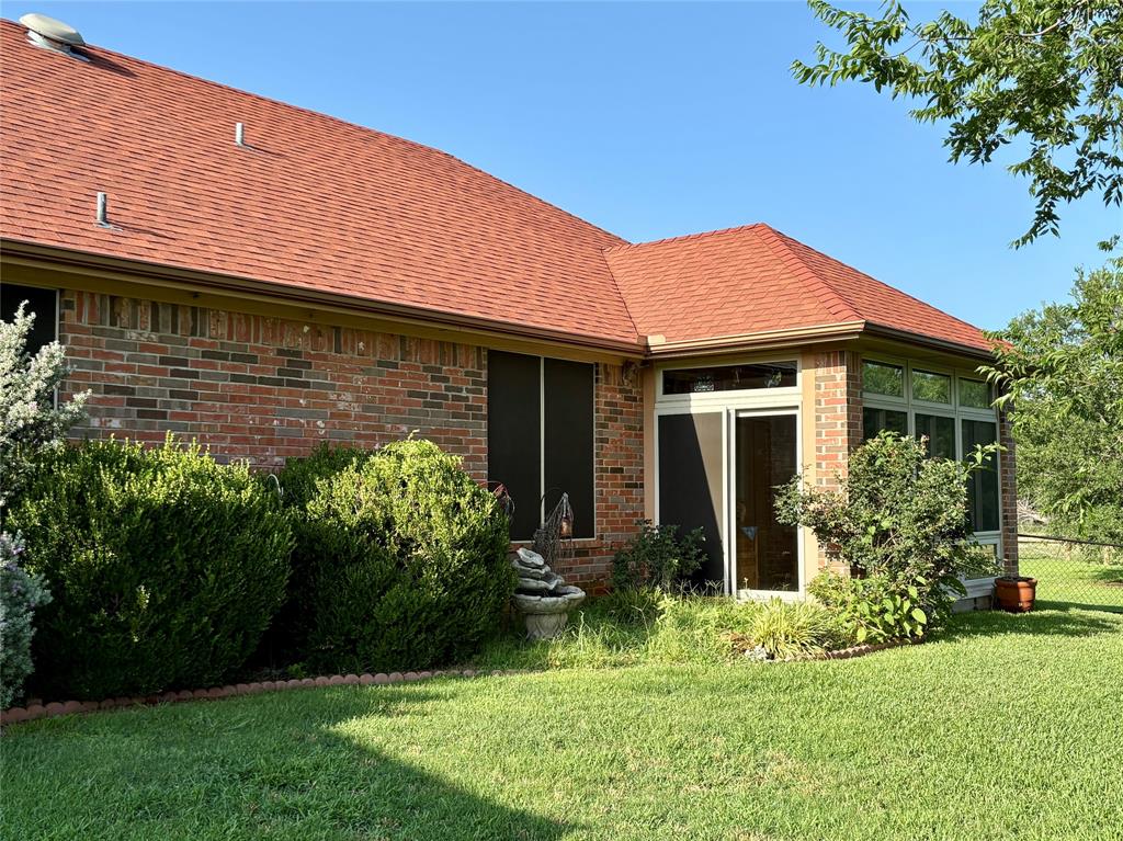 3084 Hagerman Road Pottsboro, TX 75076 - Photo 5 of 40