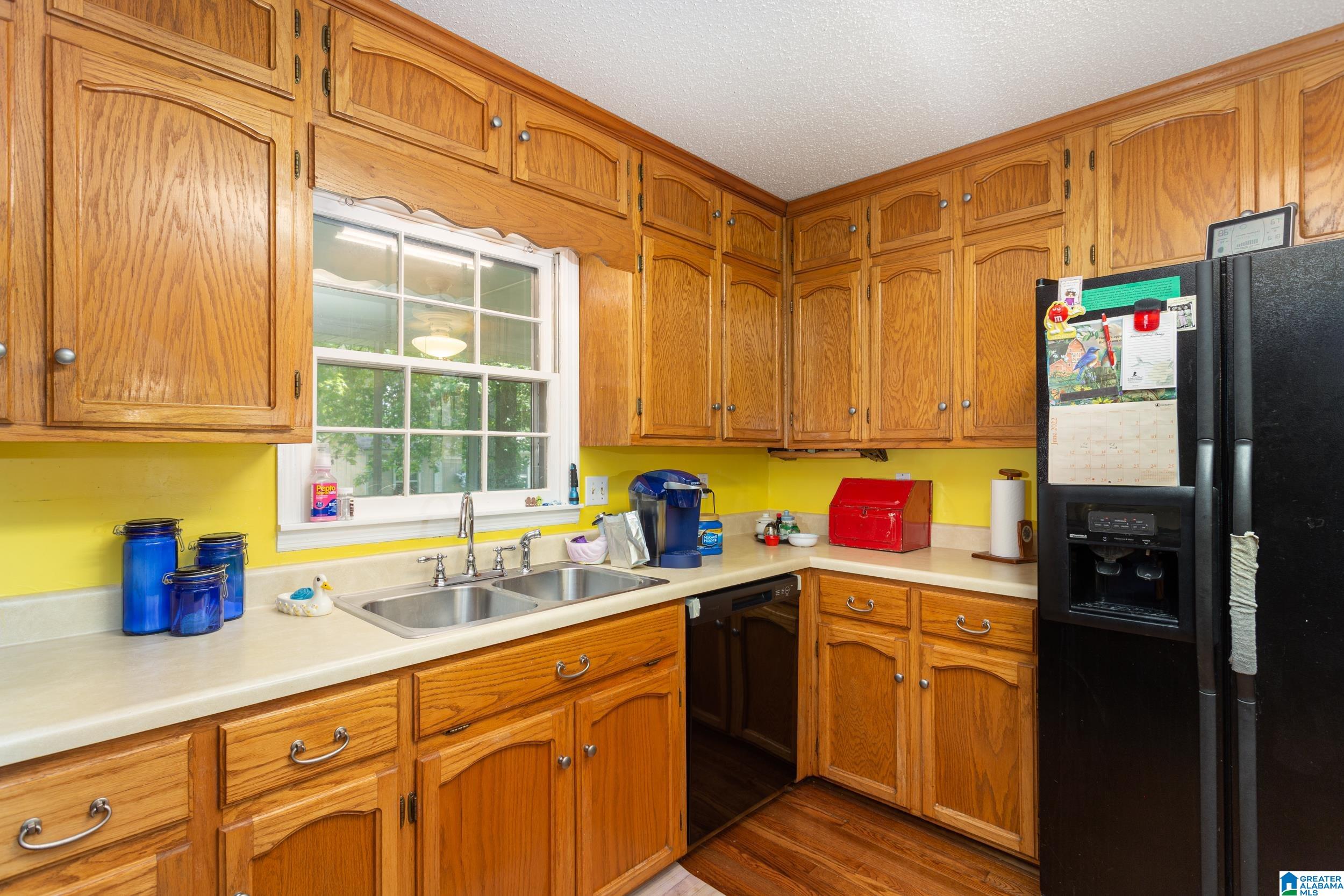 807 Brookhaven Road Anniston, AL 36207 - Photo 2 of 37