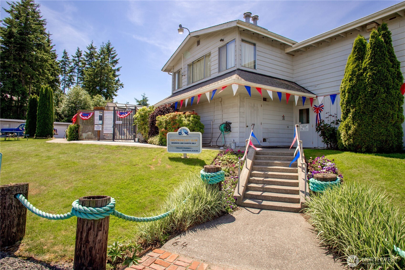 37659 Olympic View Road Northeast Hansville, WA 98340 - Photo 31 of 38 Gallery Image 31