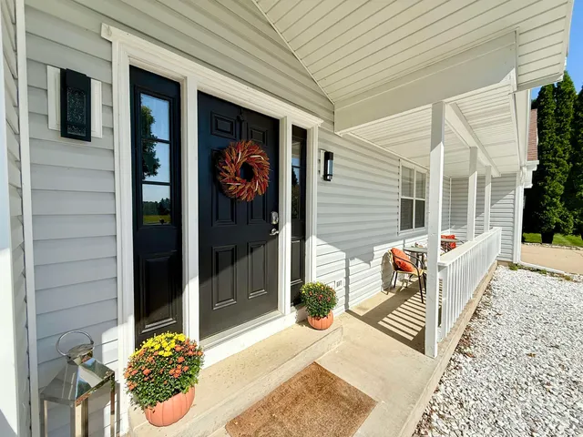 $474,900 | 3927 Southwyck Court, Janesville, WI 53546