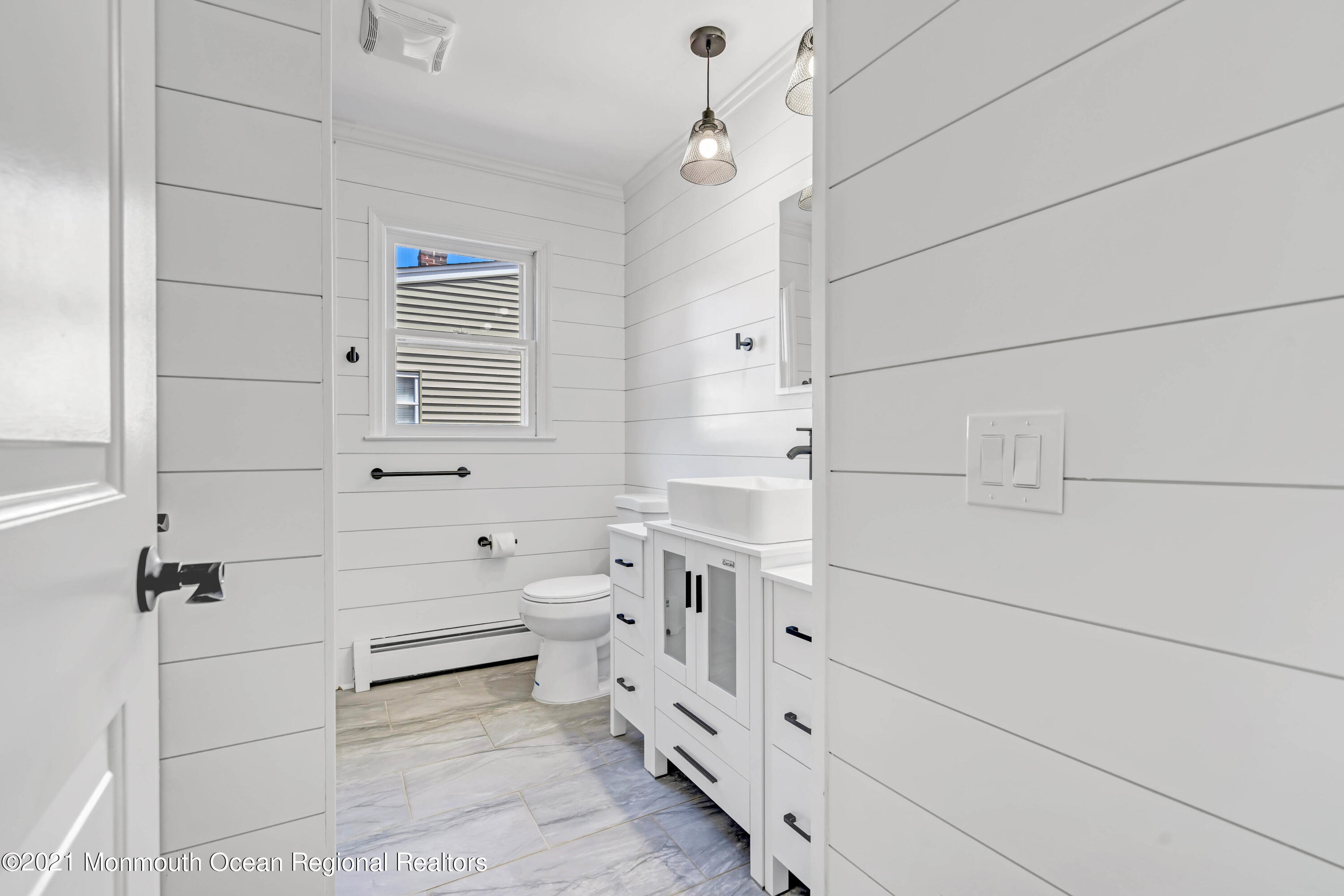 7 Norway Road Toms River, NJ 08757 - Photo 23 of 32 Guest bathroom