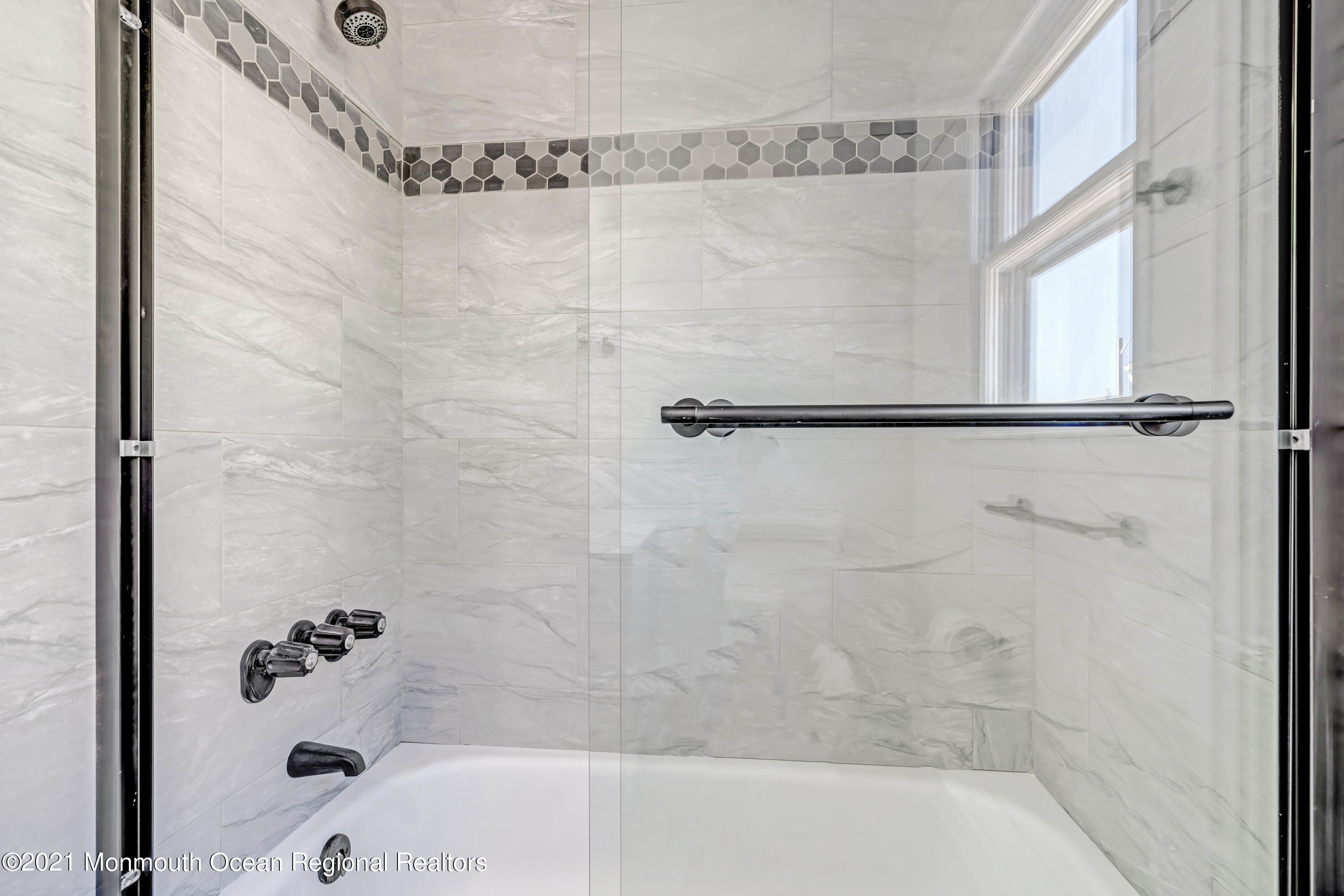 7 Norway Road Toms River, NJ 08757 - Photo 24 of 32 Guest Shower