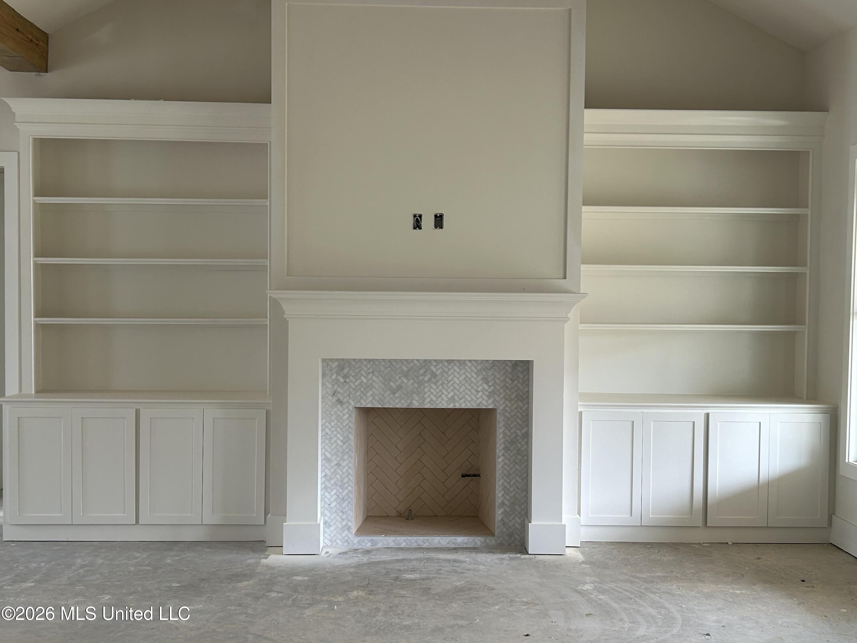 392 Wellstone Place Madison, MS 39110 - Photo 4 of 13 Living with Fireplace