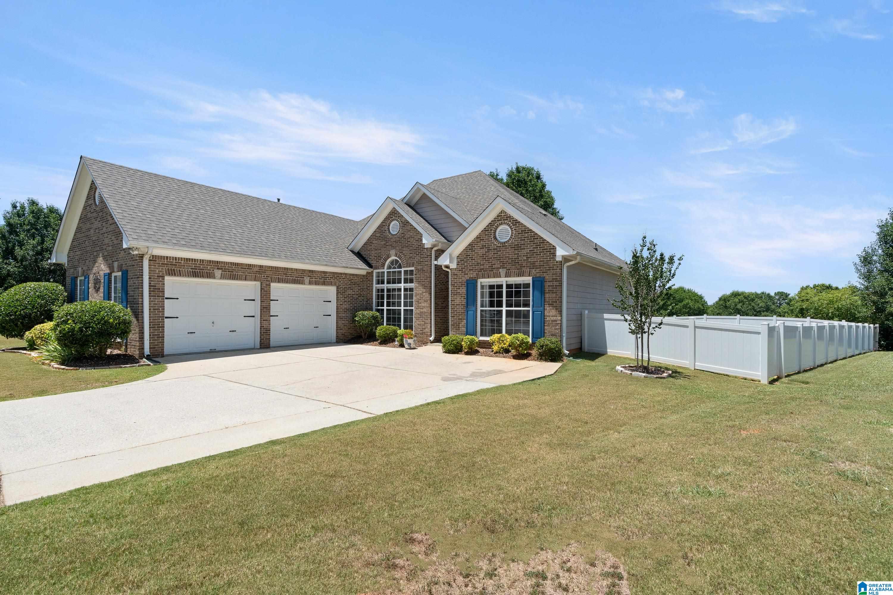 6009 Overlook Lane Bessemer, AL 35022 - Photo 2 of 46