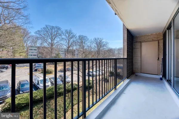 $285,000 | 4410 Briarwood Court North, Unit 36, Annandale, VA 22003