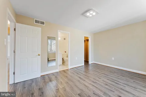 $285,000 | 4410 Briarwood Court North, Unit 36, Annandale, VA 22003