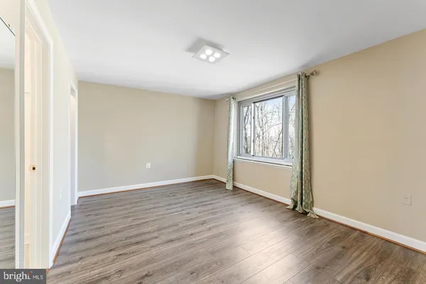 $285,000 | 4410 Briarwood Court North, Unit 36, Annandale, VA 22003