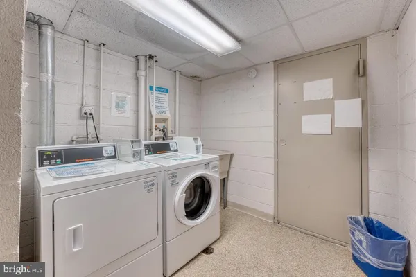 $285,000 | 4410 Briarwood Court North, Unit 36, Annandale, VA 22003