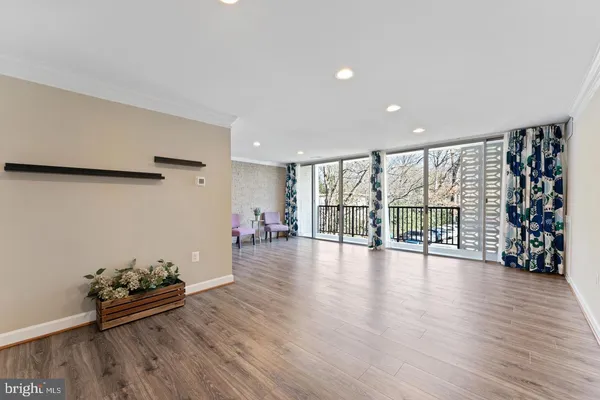 $285,000 | 4410 Briarwood Court North, Unit 36, Annandale, VA 22003