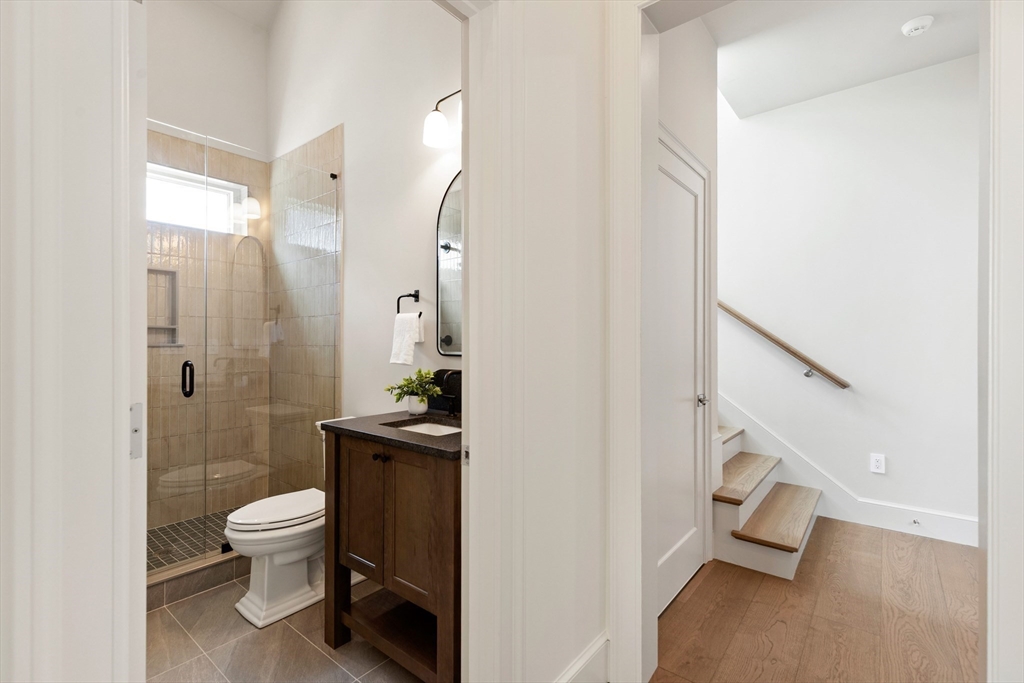 8 Common Court Lexington, MA 02421 - Photo 17 of 31