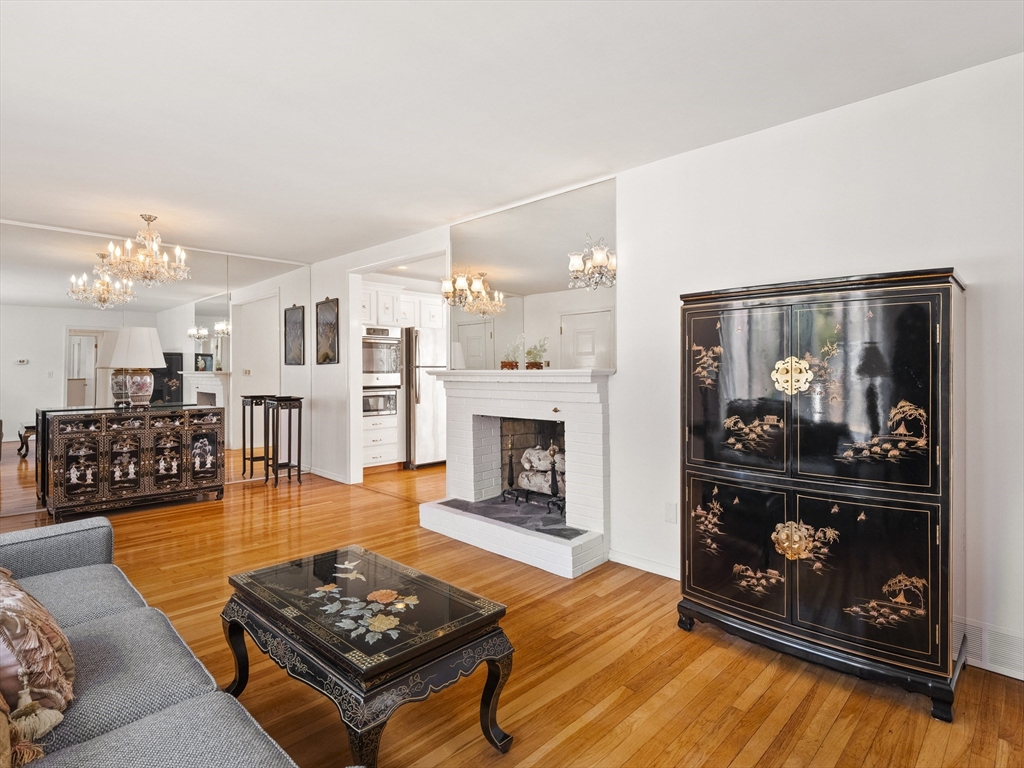 18 Knollwood Road Reading, MA 01867 - Photo 12 of 42 Gallery Image 12
