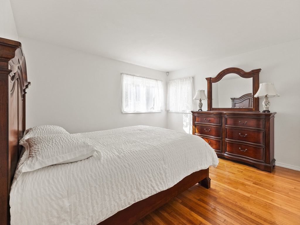 18 Knollwood Road Reading, MA 01867 - Photo 19 of 42 Gallery Image 19