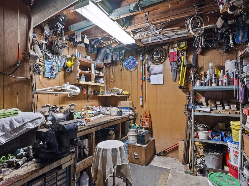 18 Knollwood Road Reading, MA 01867 - Photo 41 of 42 Gallery Image 41