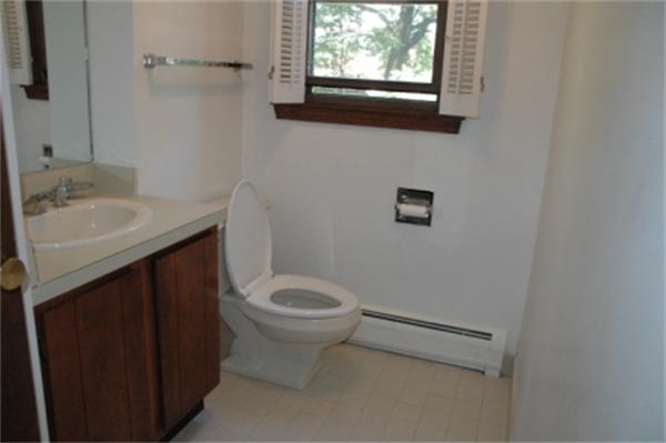 31 Lennon Road Arlington, MA 02474 - Photo 4 of 4 Gallery Image 4
