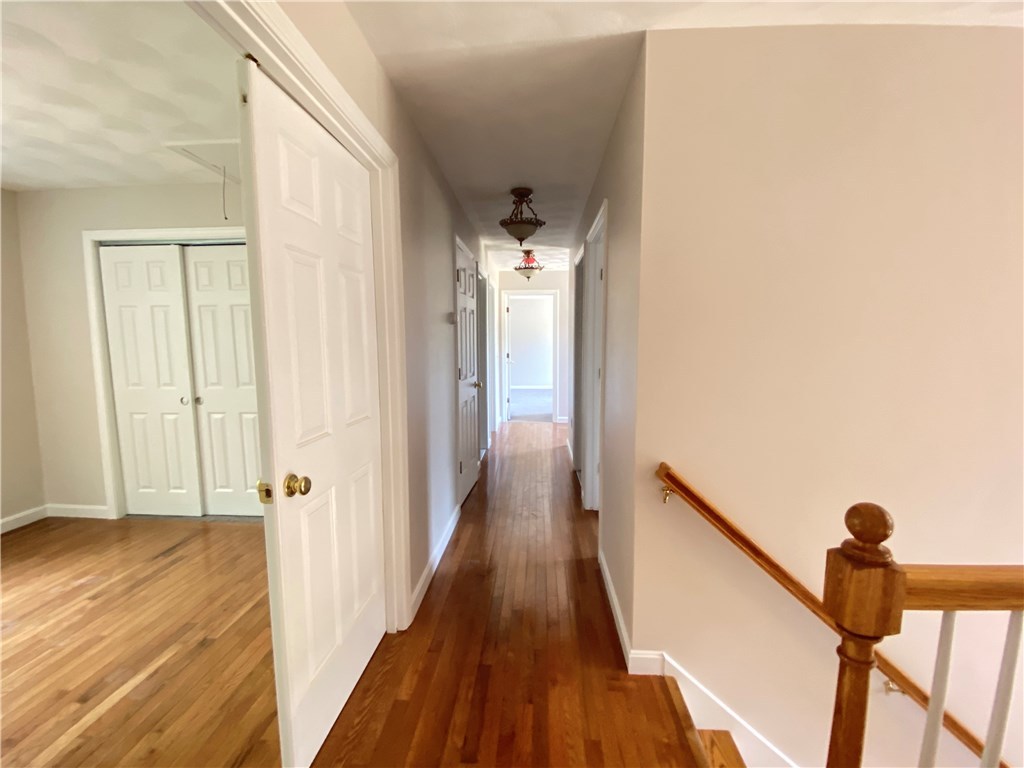 58 Ashbrook Drive Cranston, RI 02921 - Photo 12 of 28