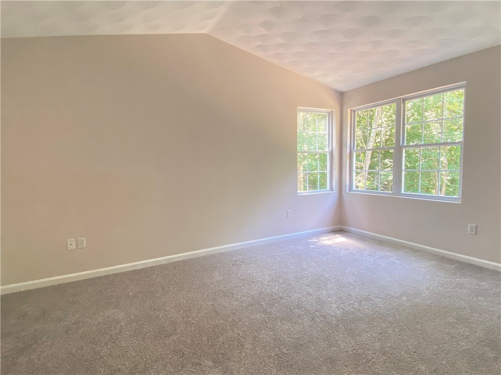 58 Ashbrook Drive Cranston, RI 02921 - Photo 14 of 28