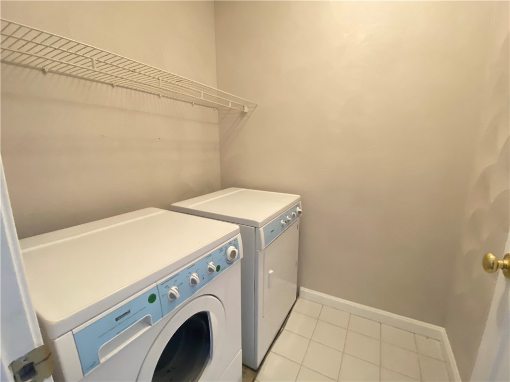 58 Ashbrook Drive Cranston, RI 02921 - Photo 21 of 28