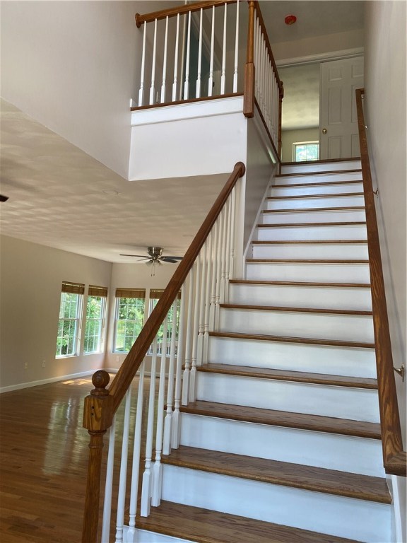 58 Ashbrook Drive Cranston, RI 02921 - Photo 3 of 28