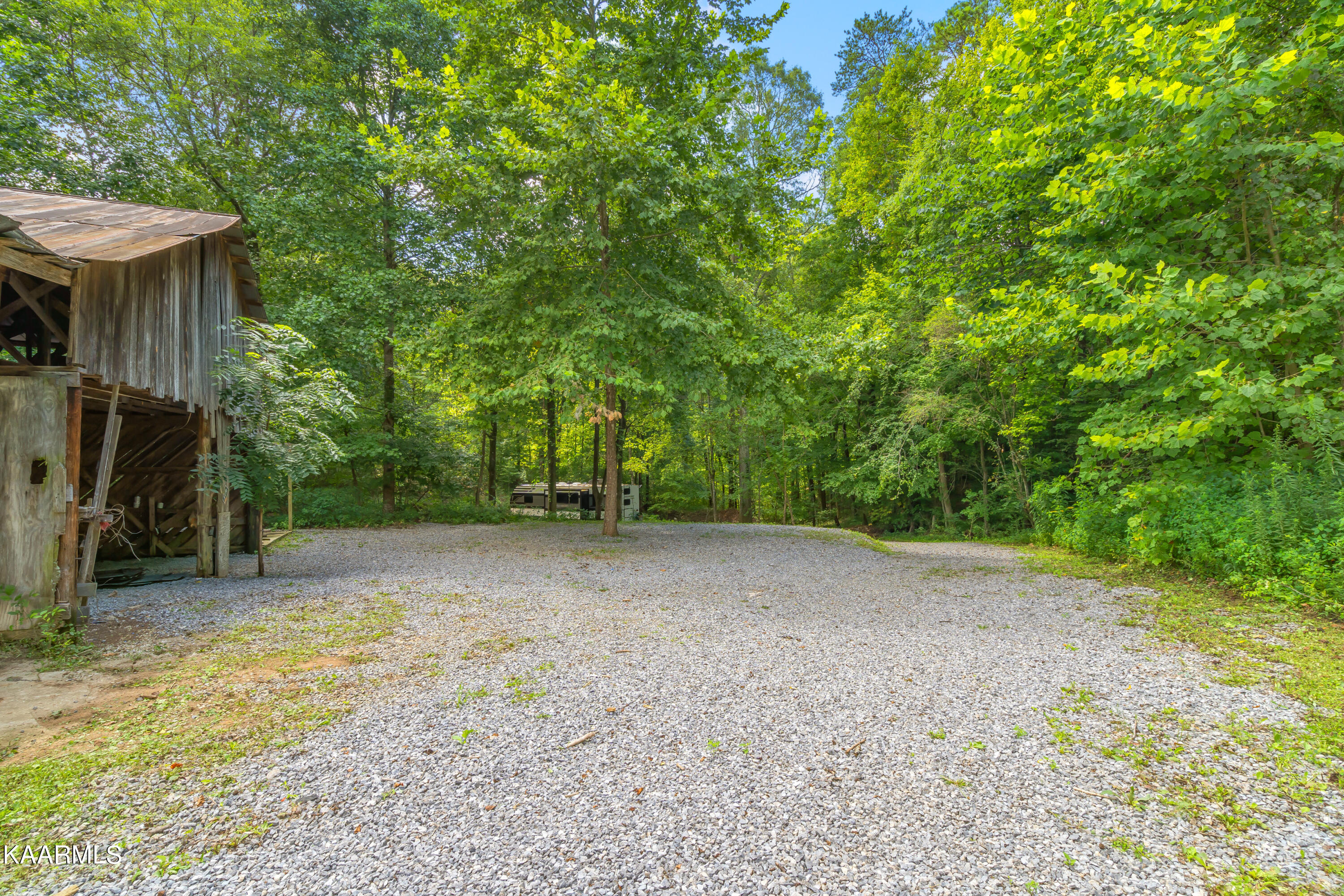 147 Stubbs Road Oliver Springs, TN 37840 - Photo 8 of 18 147 Stubbs Road