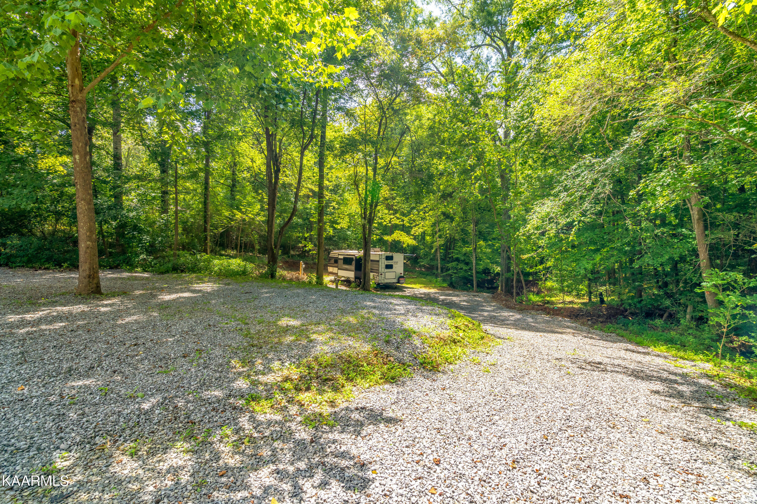 147 Stubbs Road Oliver Springs, TN 37840 - Photo 10 of 18 147 Stubbs Road