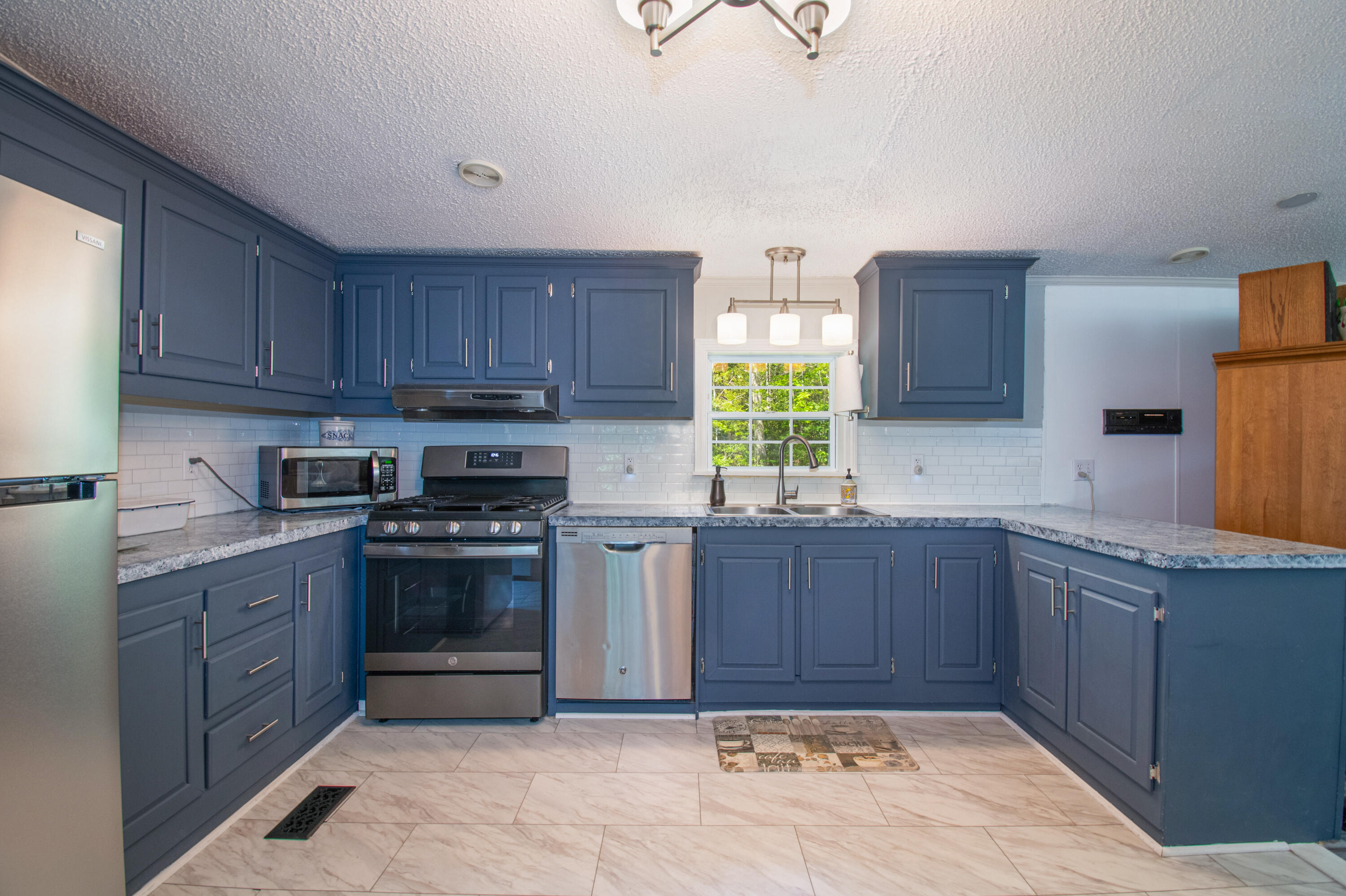 8 Knickerbocker Road Boothbay, ME 04537 - Photo 11 of 43 8KnickerbockerRd.Boothbay-10
