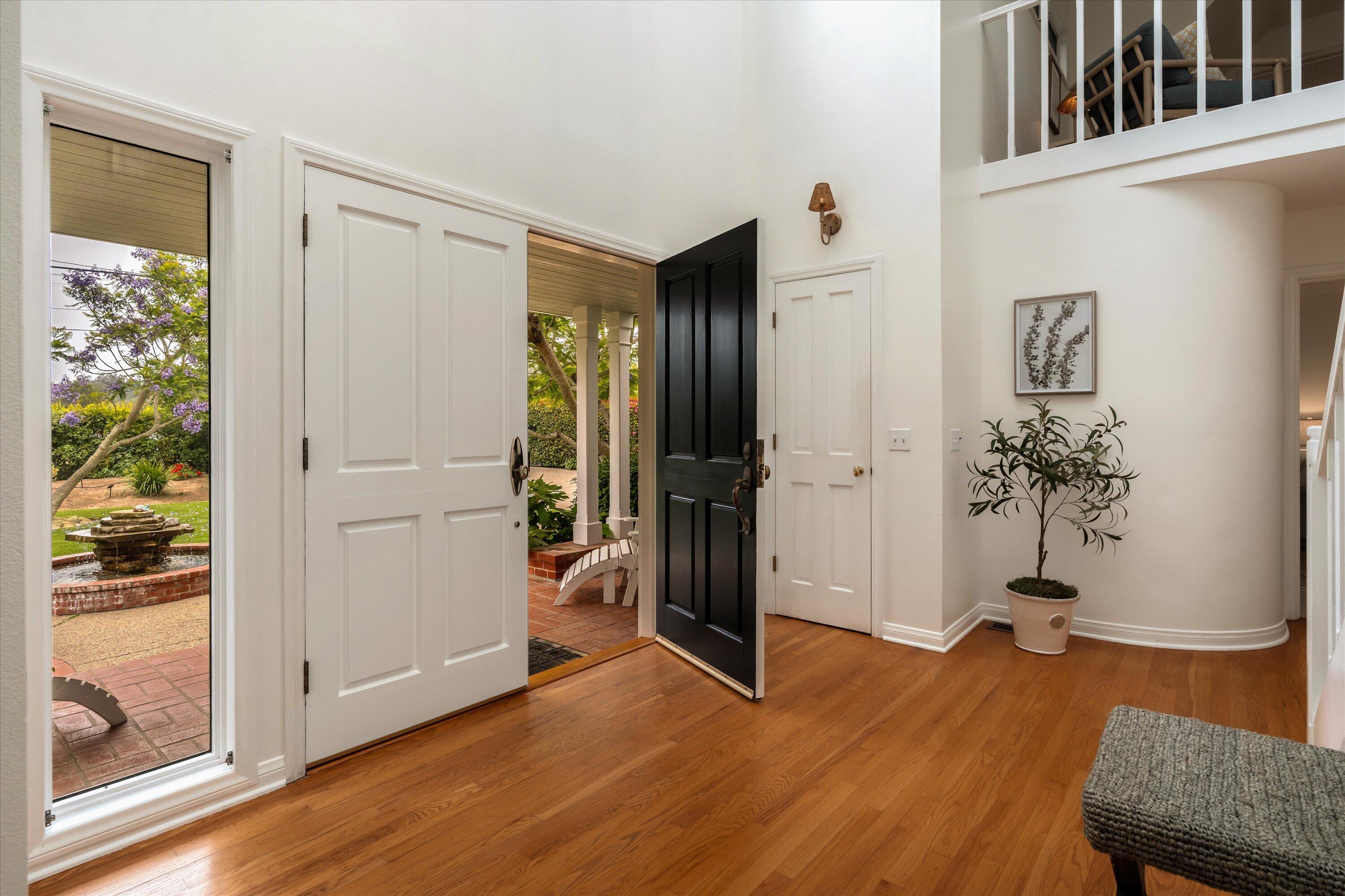 176 Toro Canyon Road Carpinteria, CA 93013 - Photo 5 of 40 Foyer
