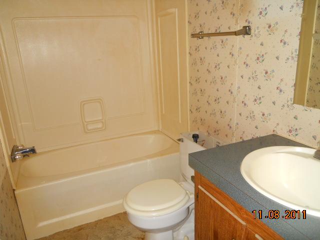 9139 East 40 Road Bon Aqua, TN 37025 - Photo 7 of 11 HALL BATH