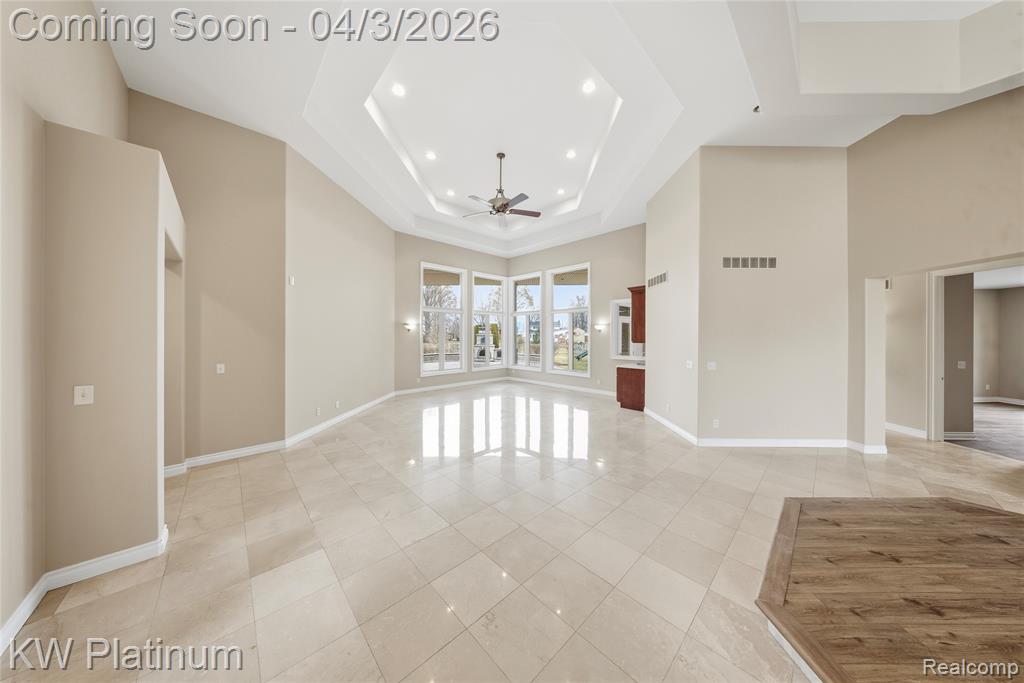 48877 Point Lakeview Street Chesterfield, MI 48047 - Photo 4 of 73