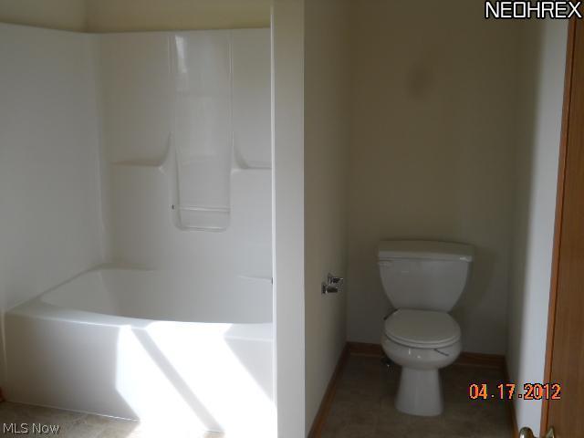 2657 Kibler Road Akron, OH 44321 - Photo 9 of 10