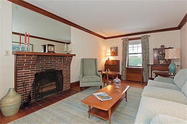 10 Van Ness Road Belmont, MA 02478 - Photo 3 of 7 Gallery Image 3