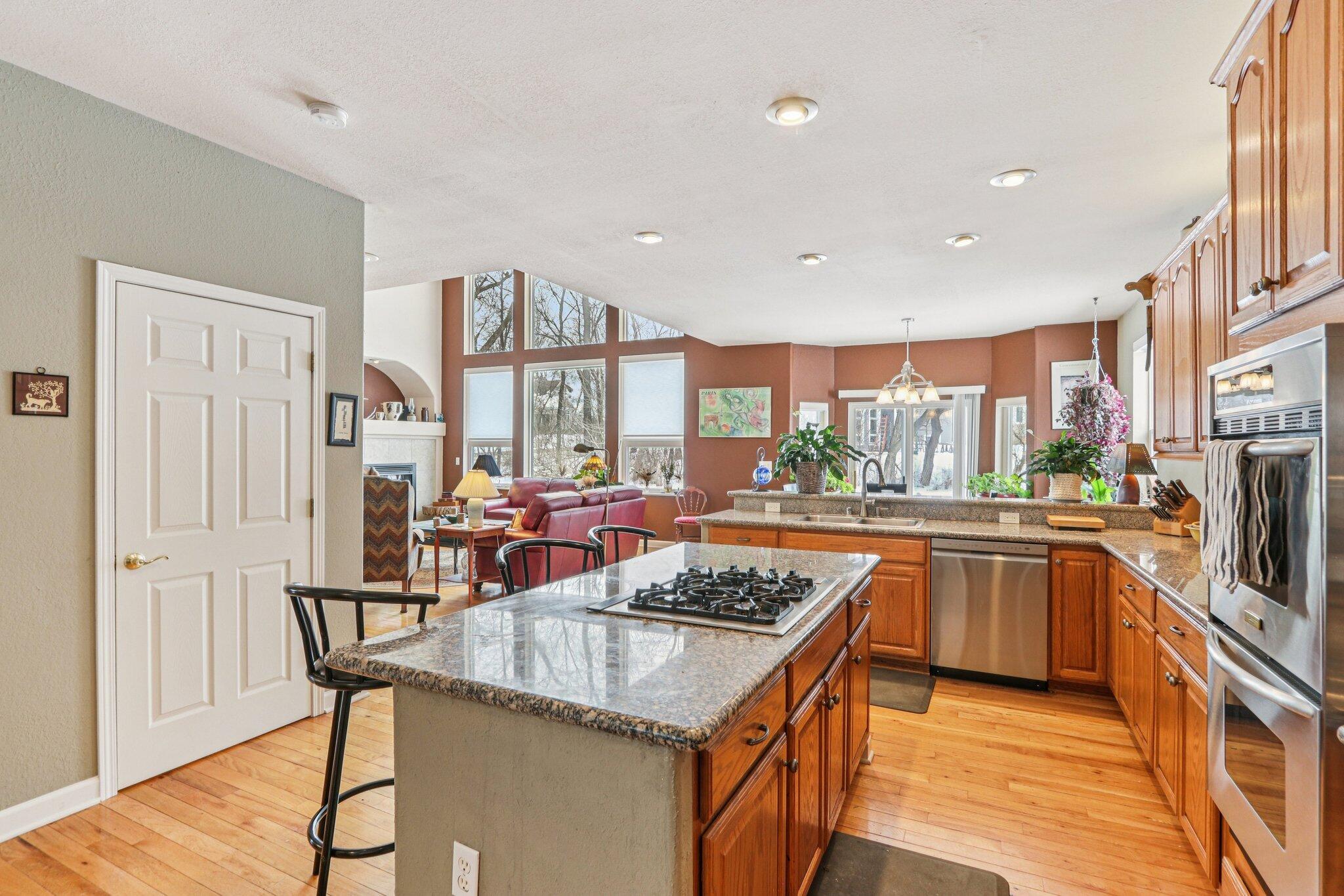 1274 Gullane Court, Unit 1519 Geneva, WI 53147 - Photo 15 of 70 Kitchen