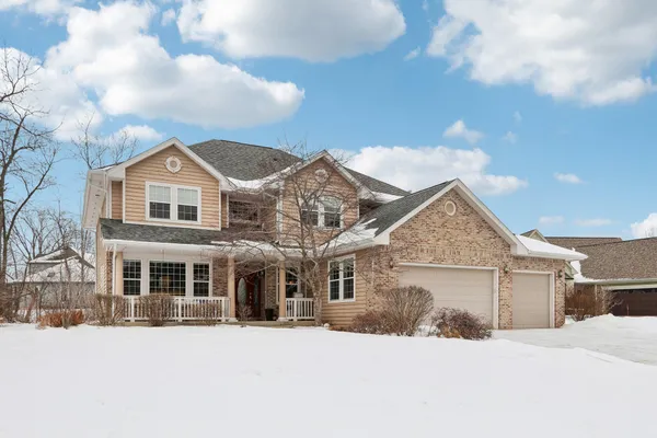 $975,000 | 1274 Gullane Court, Unit 1519, Geneva, WI 53147