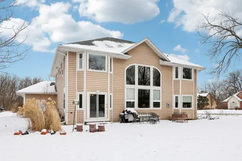 $975,000 | 1274 Gullane Court, Unit 1519, Geneva, WI 53147