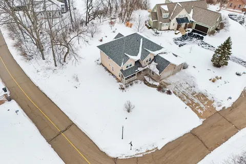 $975,000 | 1274 Gullane Court, Unit 1519, Geneva, WI 53147