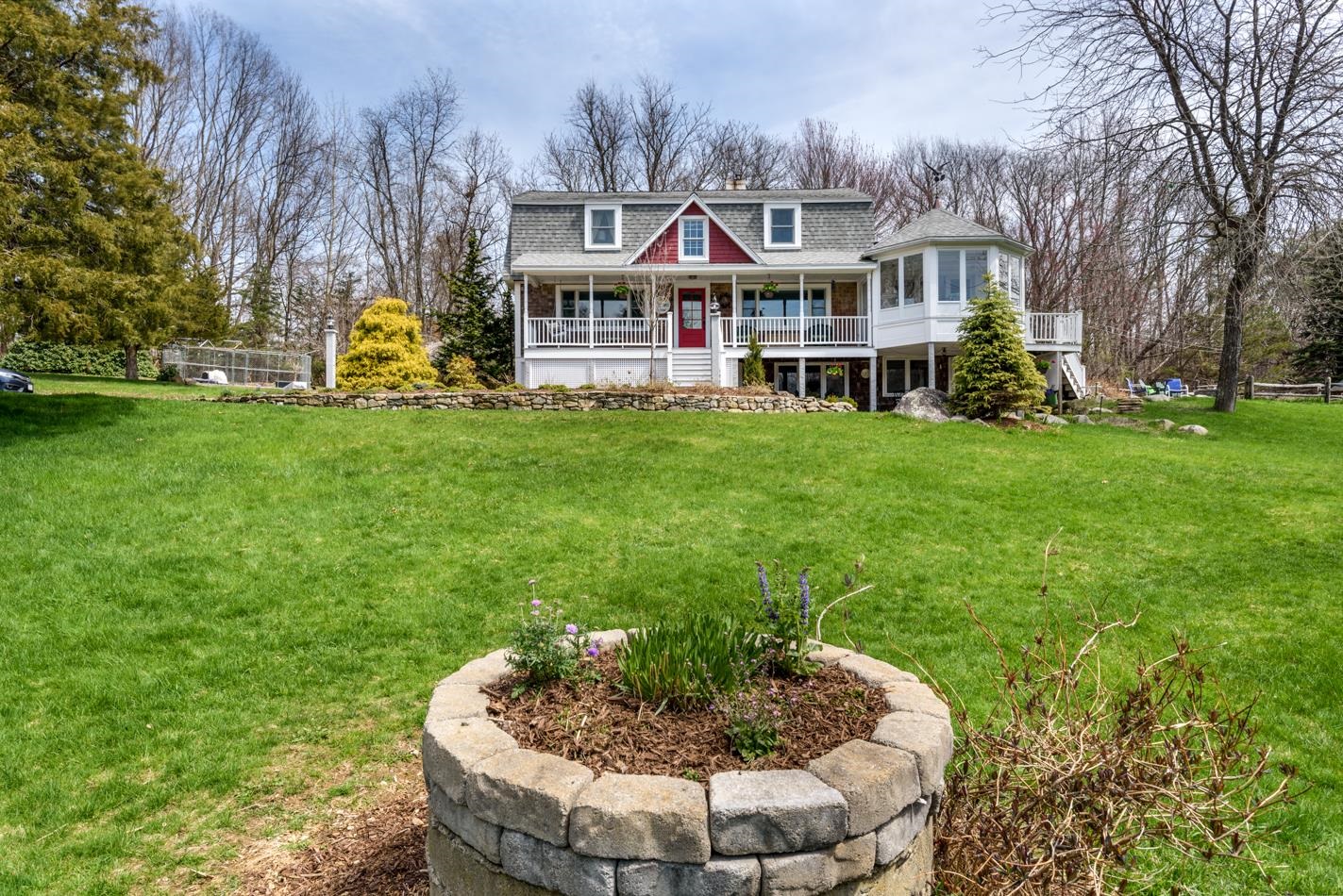 11 Squamscott Road Stratham, NH 03885 - Photo 21 of 33