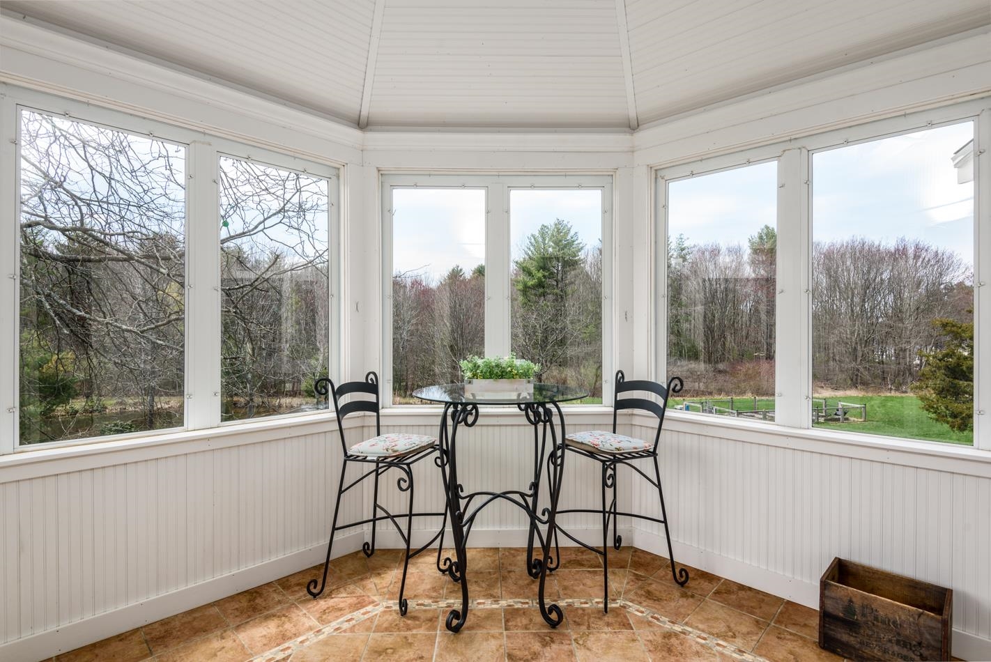 11 Squamscott Road Stratham, NH 03885 - Photo 6 of 33