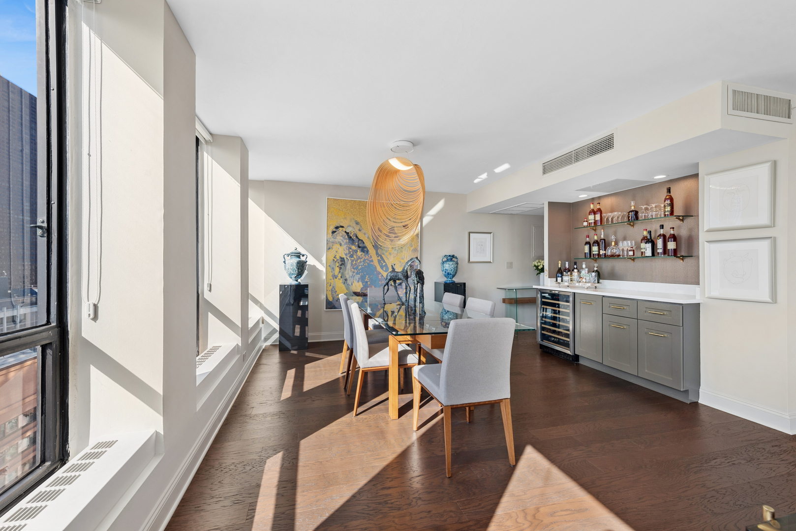 260 East Chestnut Street, Unit 3207 Chicago, IL 60611 - Photo 7 of 28