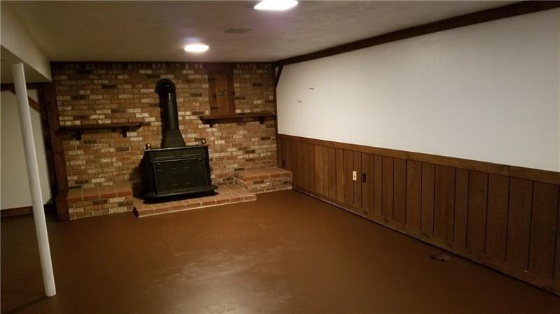 999 Hurst Road Greensburg, PA 15601 - Photo 11 of 21 Gallery Image 11