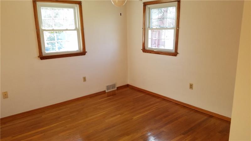 999 Hurst Road Greensburg, PA 15601 - Photo 17 of 21 Gallery Image 17