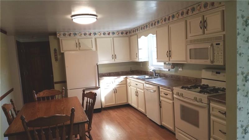 999 Hurst Road Greensburg, PA 15601 - Photo 4 of 21 Gallery Image 4