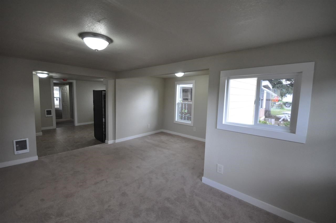 810 North Bowman Road Spokane Valley, WA 99212 - Photo 4 of 12