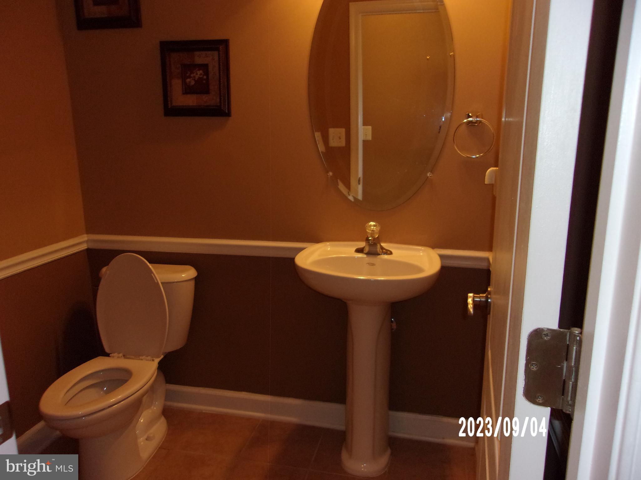 11607 Leesborough Circle Silver Spring, MD 20902 - Photo 5 of 29 Entrance Level Powder Room