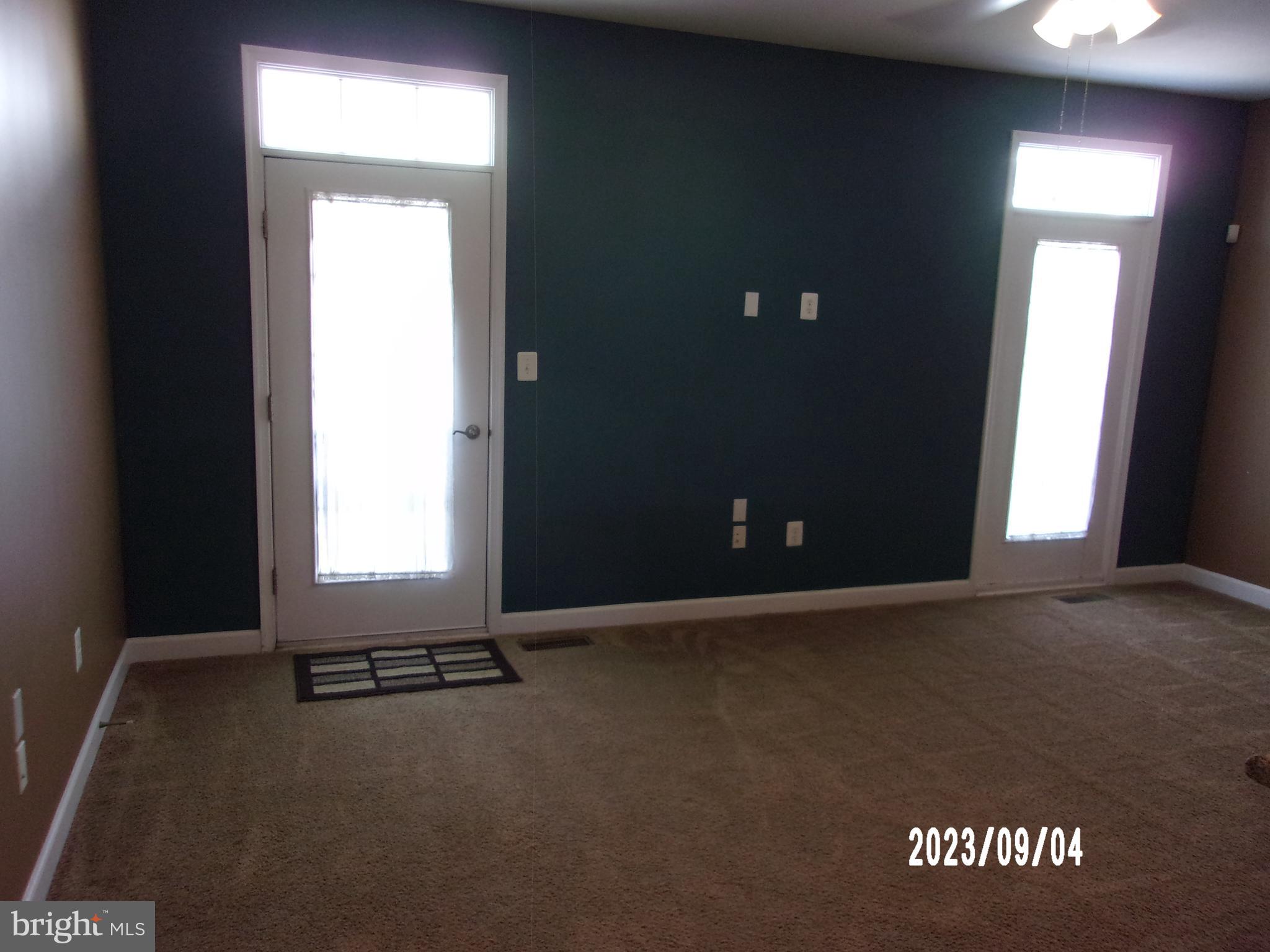 11607 Leesborough Circle Silver Spring, MD 20902 - Photo 10 of 29 Family Room