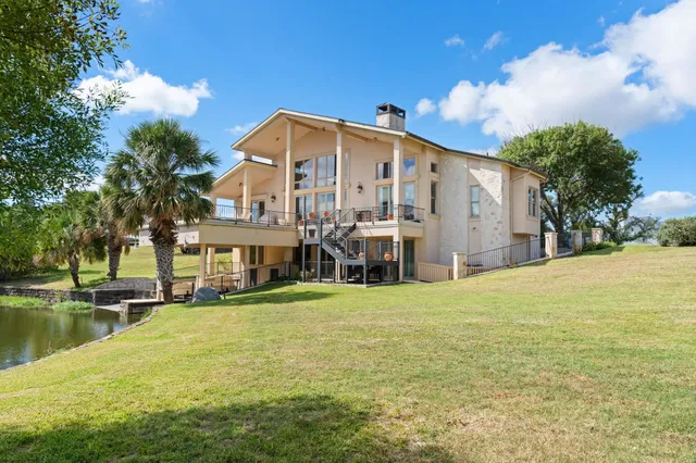 $2,900,000 | 68 Applehead Island Drive, Horseshoe Bay, TX 78657