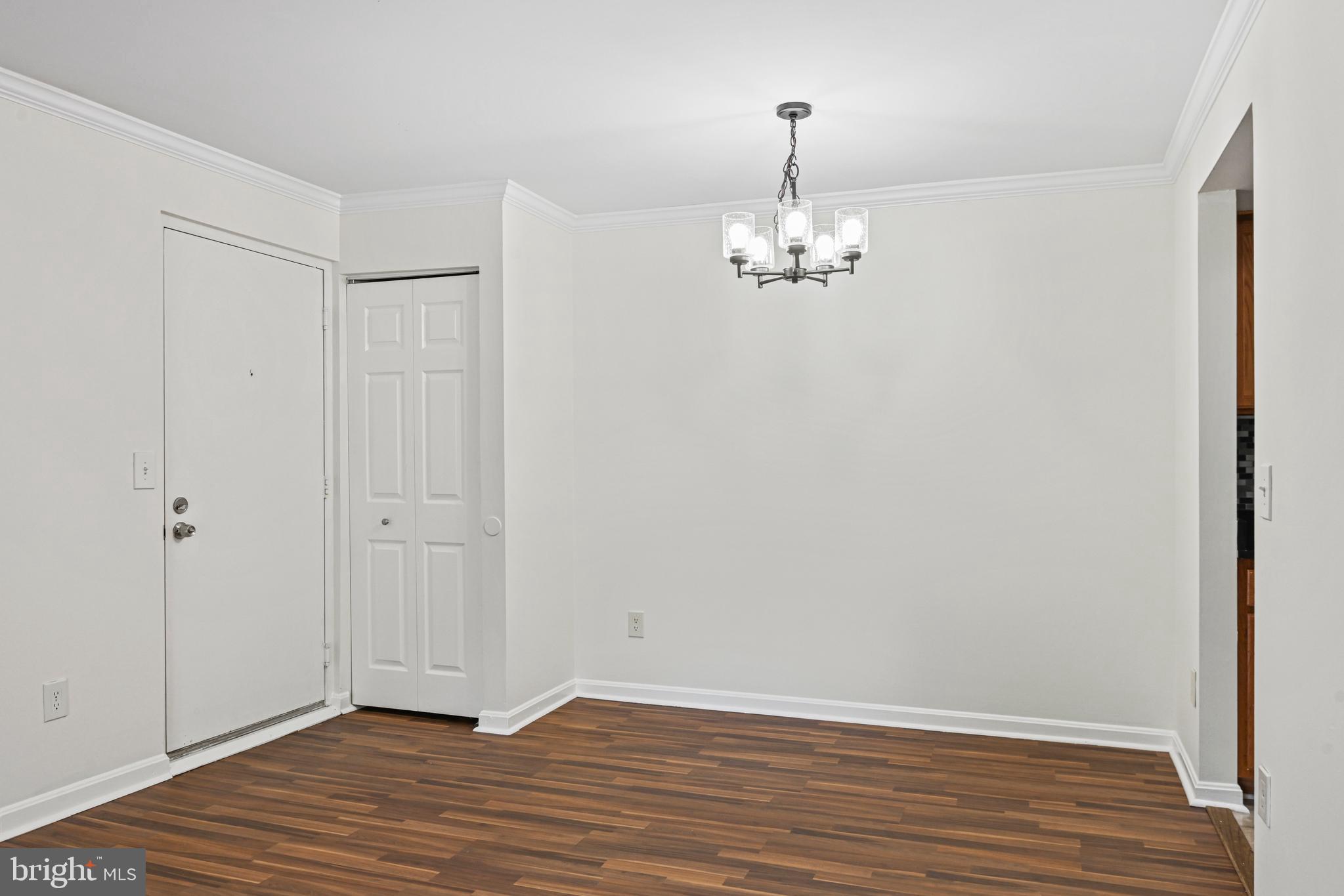 14905 Rydell Road, Unit 202 Centreville, VA 20121 - Photo 14 of 28