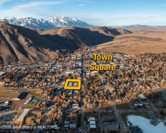$6,750,000 | 125 West Kelly Avenue, Jackson, WY 83001