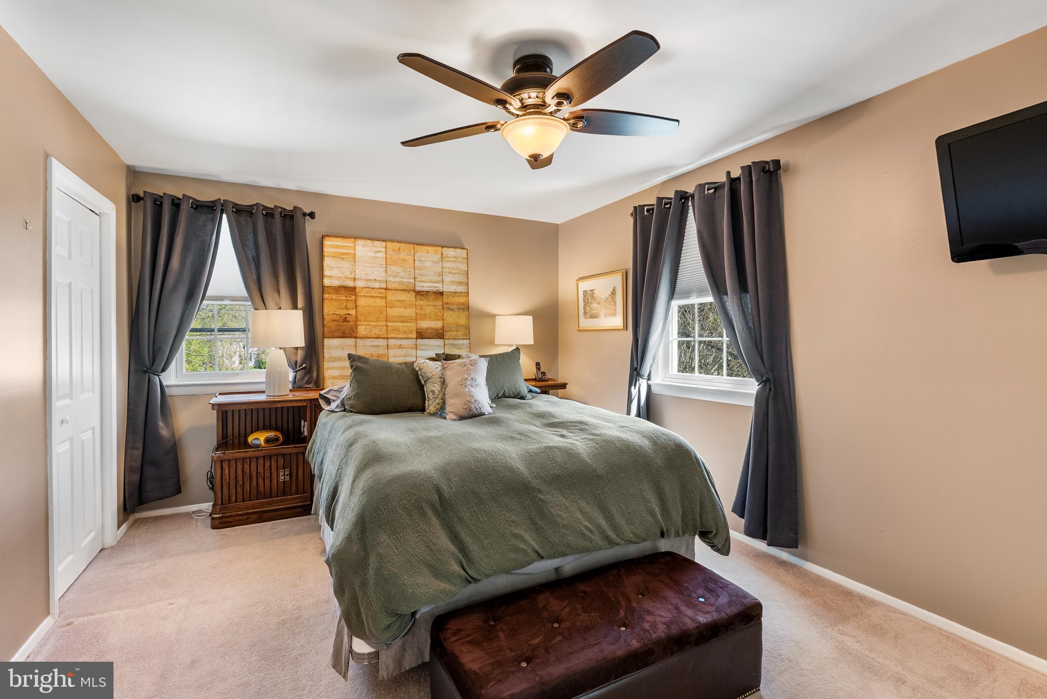 907 Arran Road Baltimore, MD 21239 - Photo 20 of 41 a bedroom with a bed and window