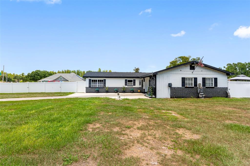 5515 Lake Le Clare Road Lutz, FL 33558 - Photo 3 of 59