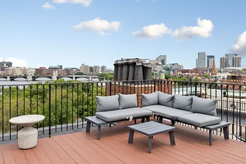 $8,000 | 122 Beacon Street, Unit 6, Boston, MA 02116