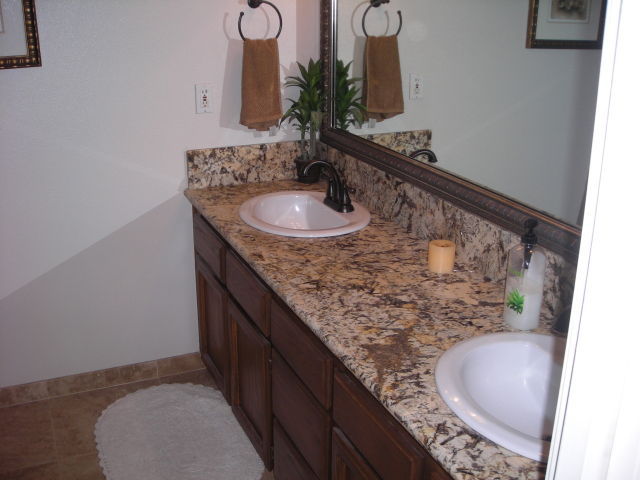 4901 Bidwell Road Redding, CA 96001 - Photo 8 of 16 Master Bath
